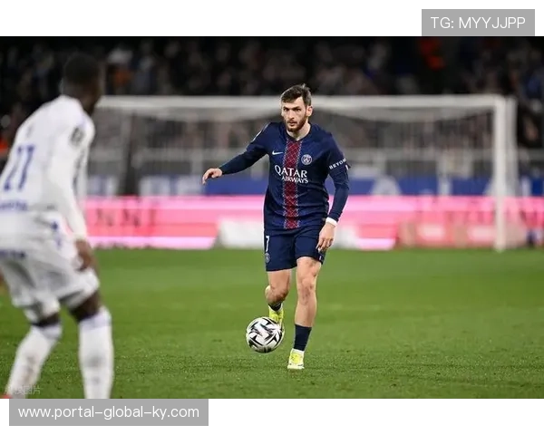 纽卡斯尔身体对抗强度十足 长传冲吊战术冲击力强